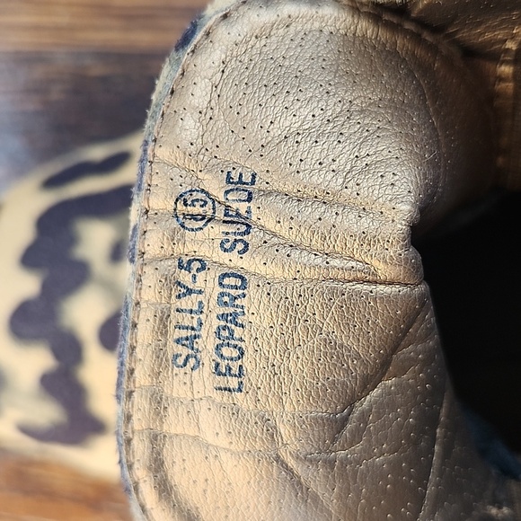 EUC Bella Marie Leopard Print Lace Up Booties - Picture 8 of 8